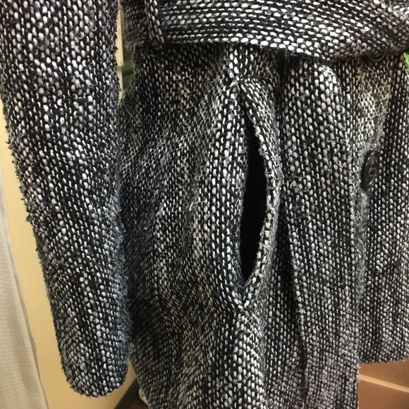 Steve Madden Black and White Coat Size Small - Picture 3 of 9